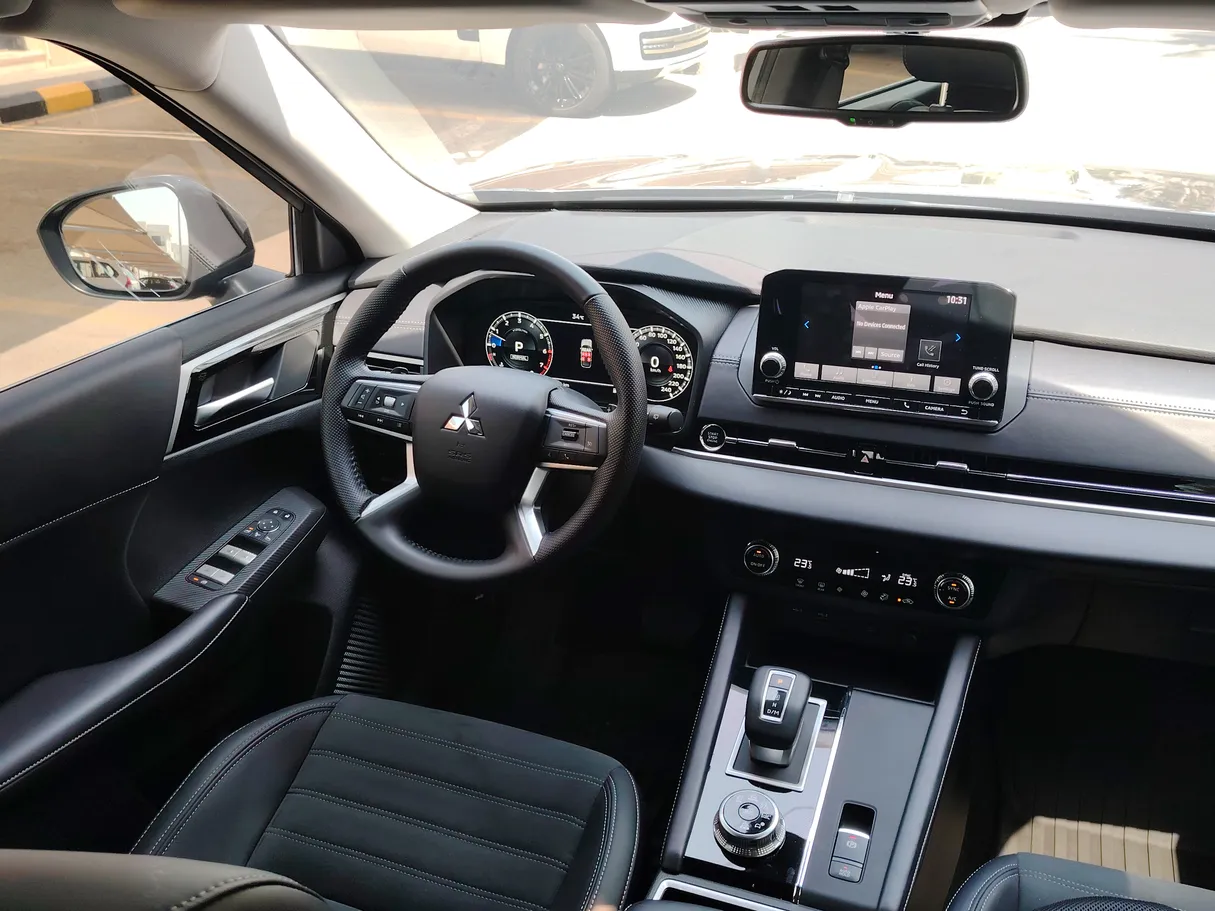 Car image 27