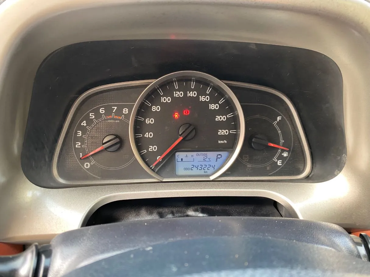 Car image 19