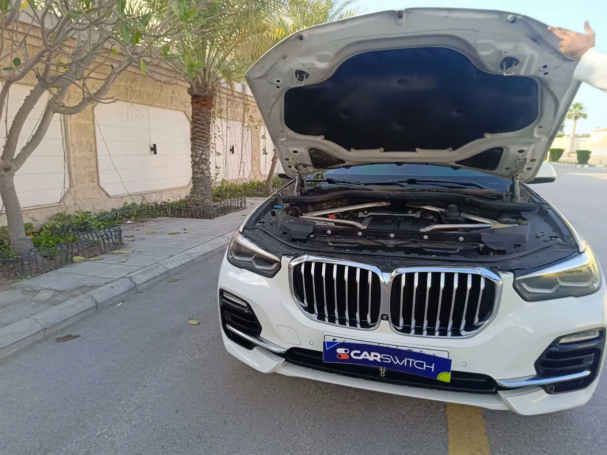 Car image 38