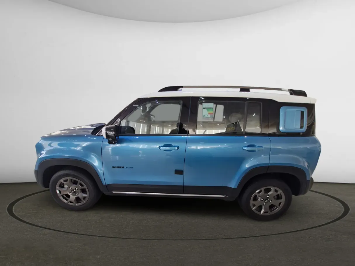 Car image 4