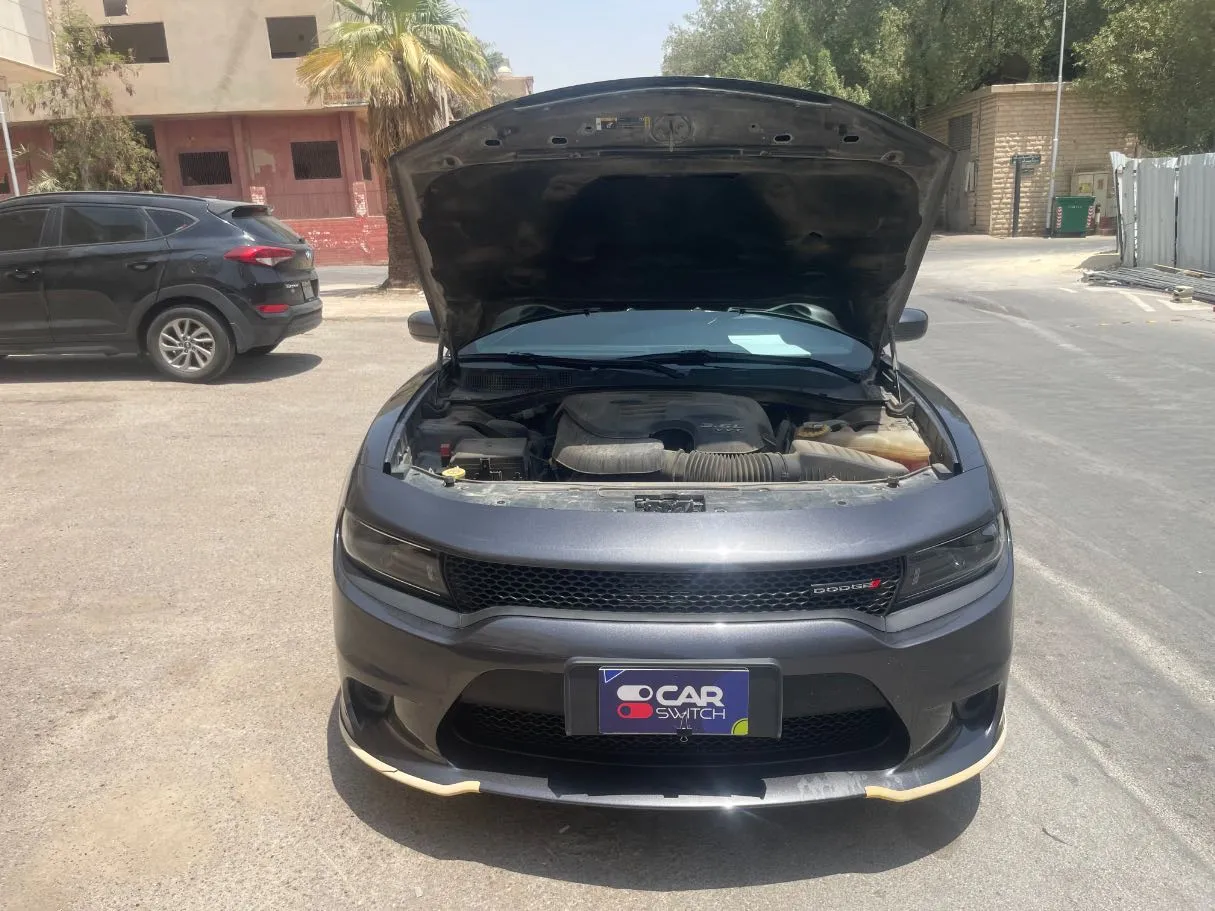 Car image 24