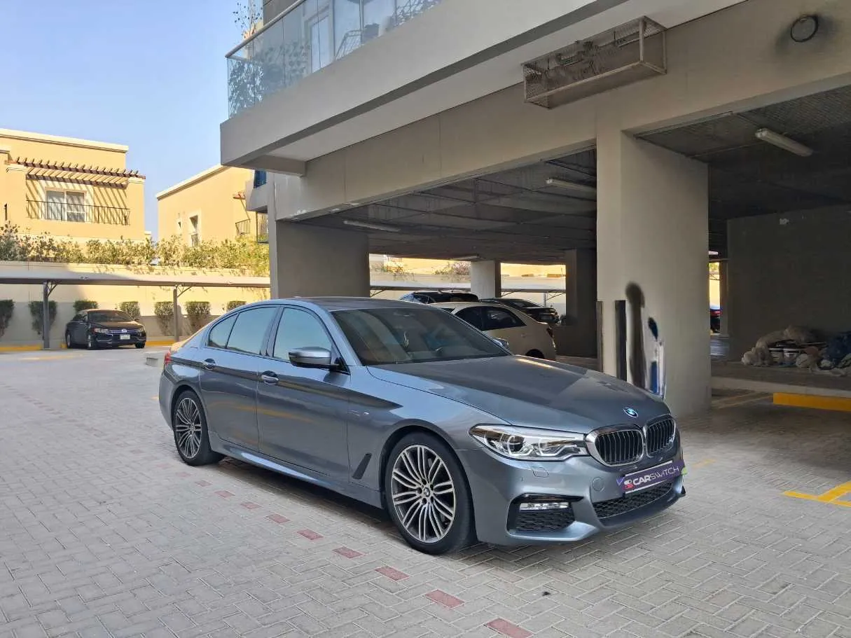 Car image 3