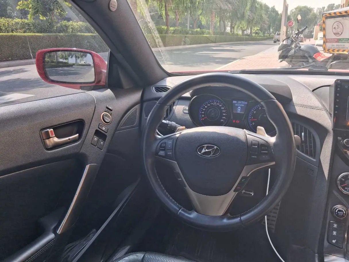 Car image 17
