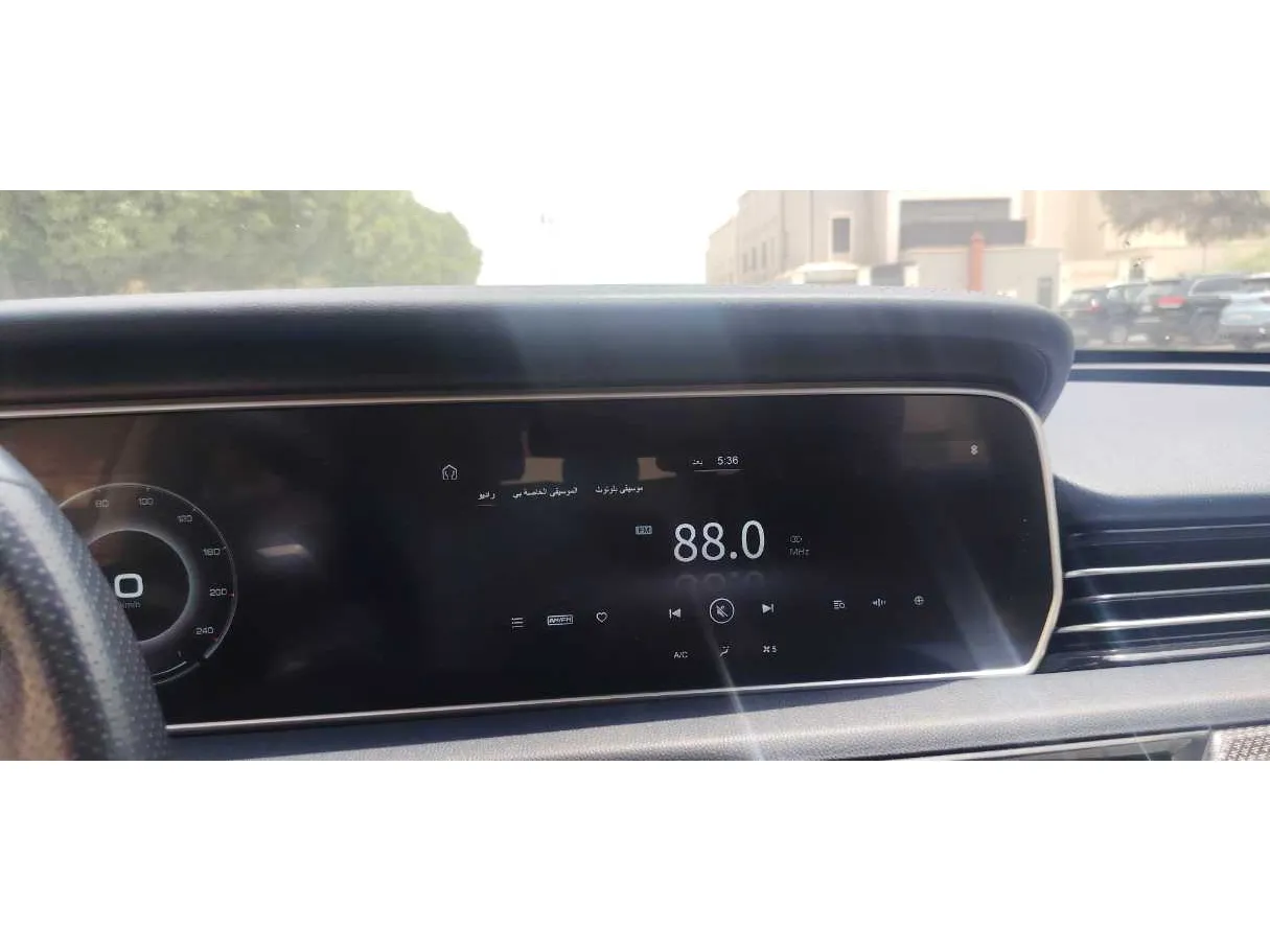 Car image 19