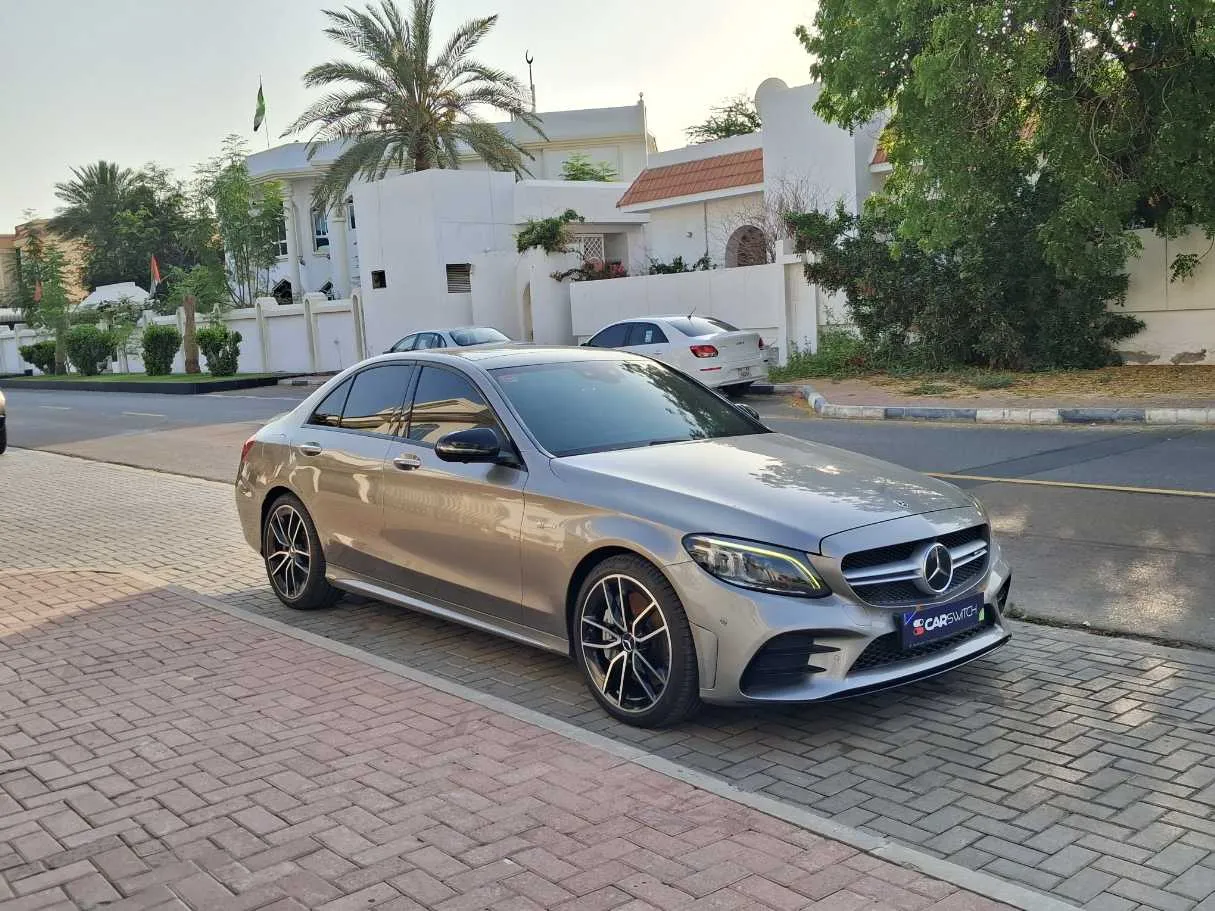 Car image 3