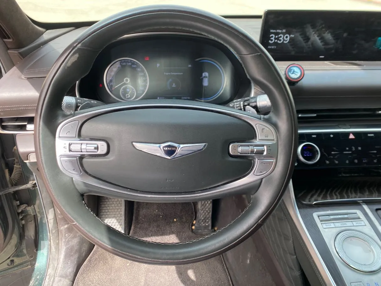 Car image 19