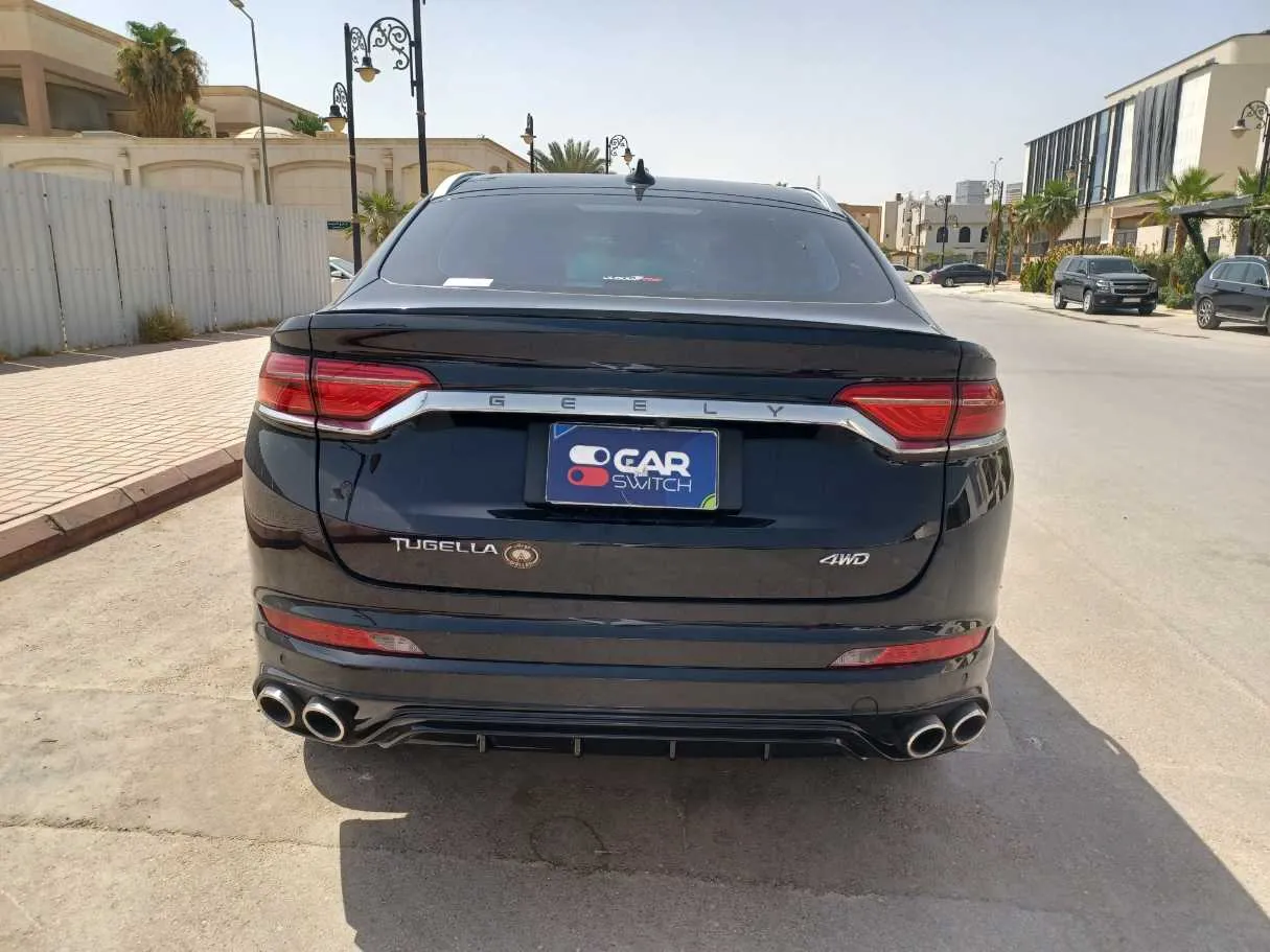 Car image 6