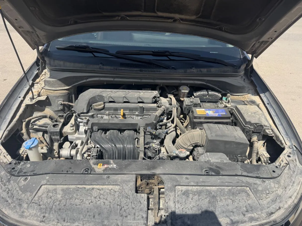 Car image 21