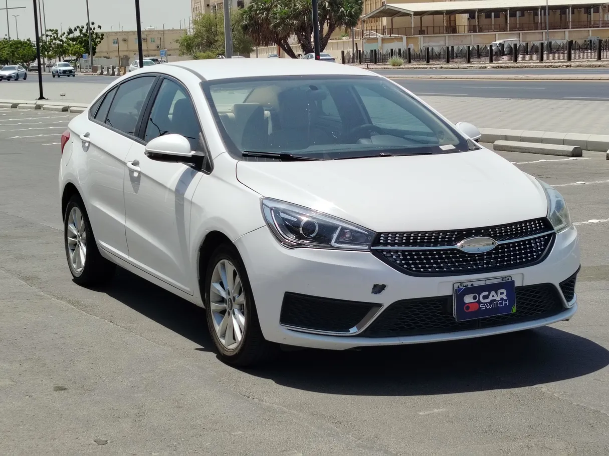 Car image 3