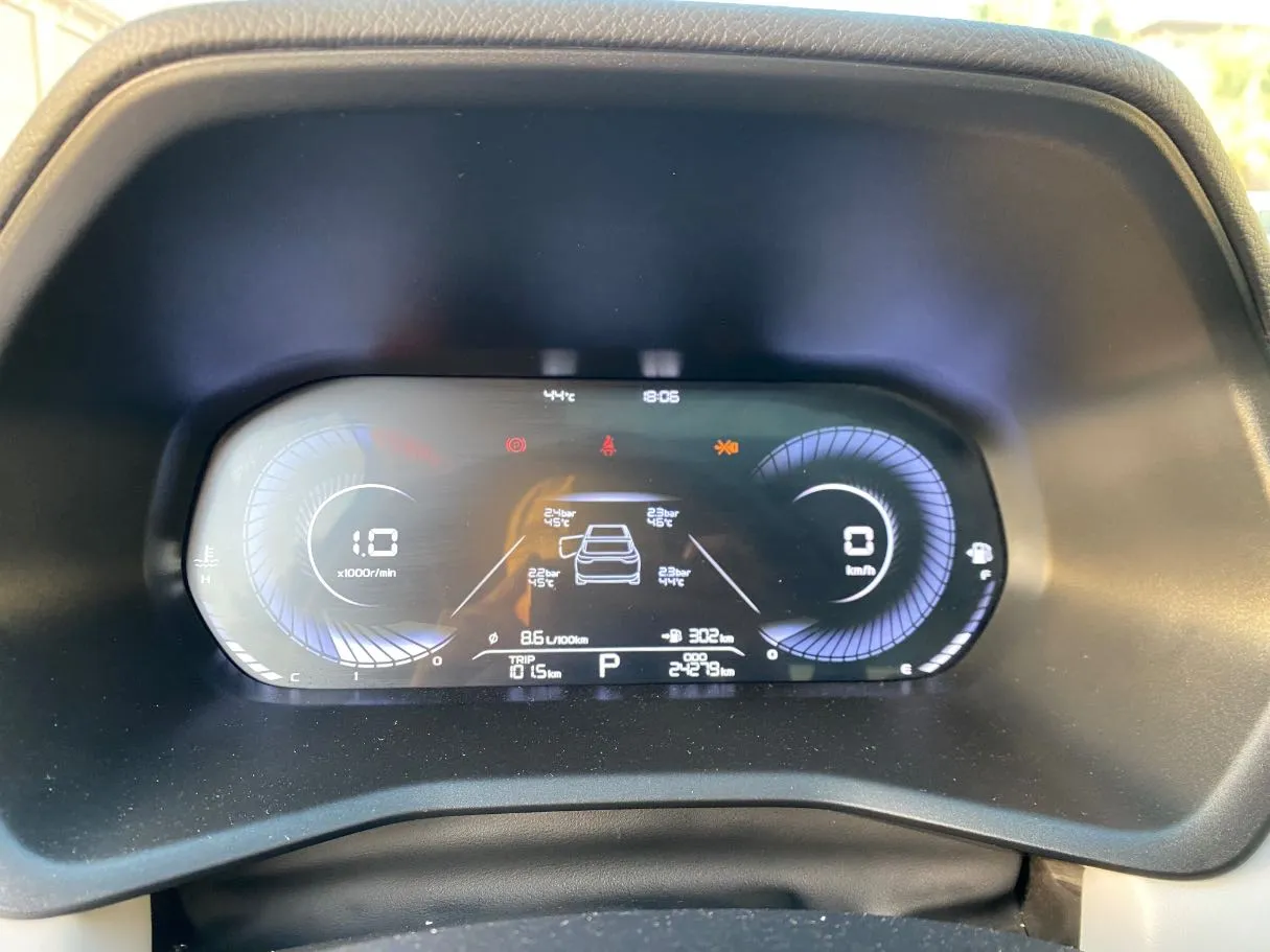 Car image 18