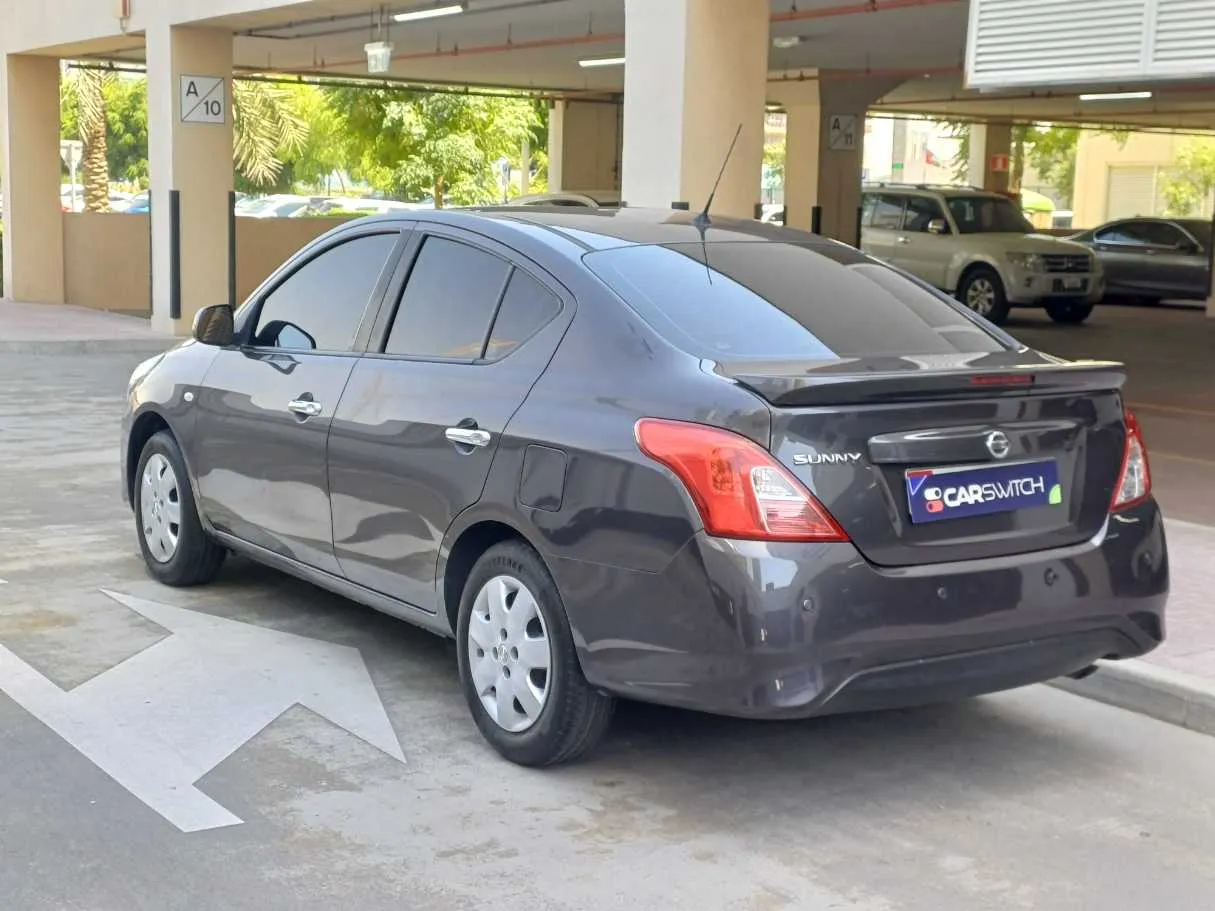 Car image 7