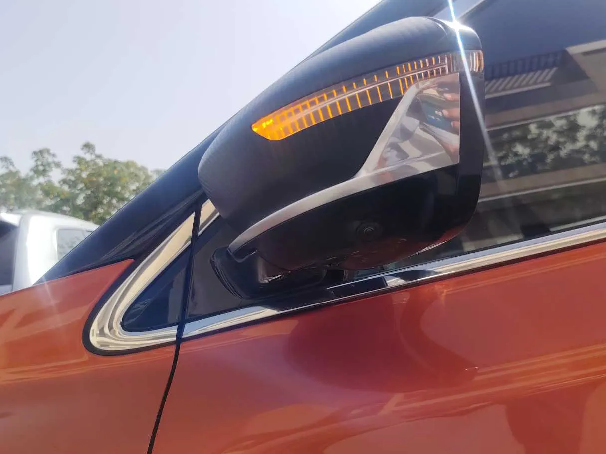Car image 34