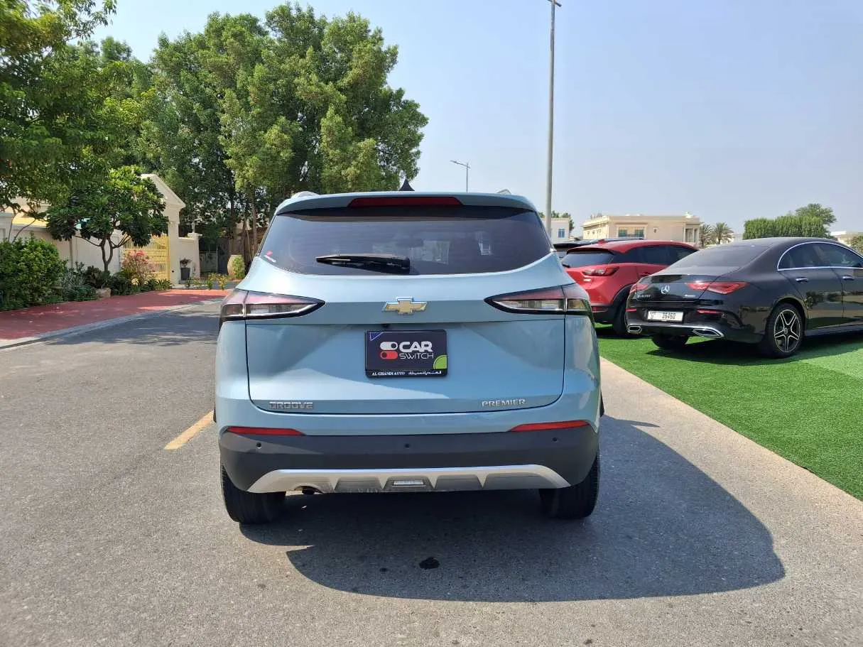 Car image 6