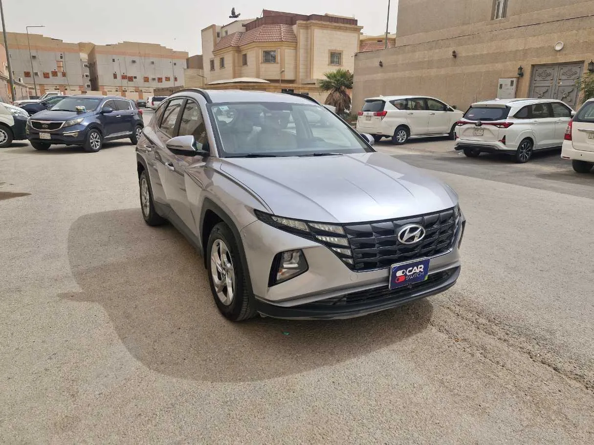 Car image 3