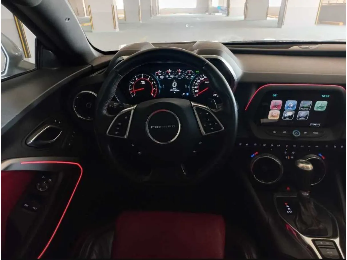 Car image 17