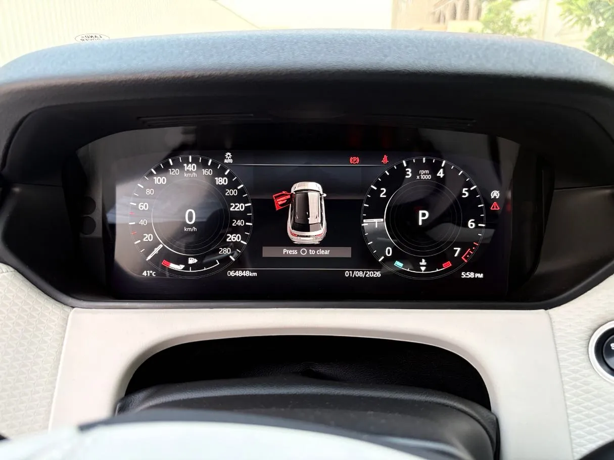 Car image 23