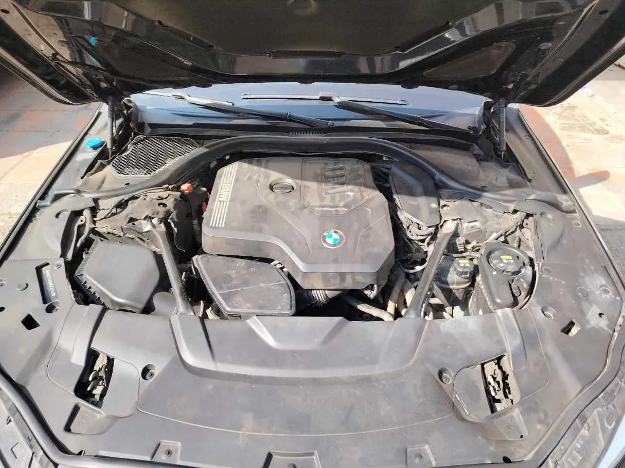 Car image 47