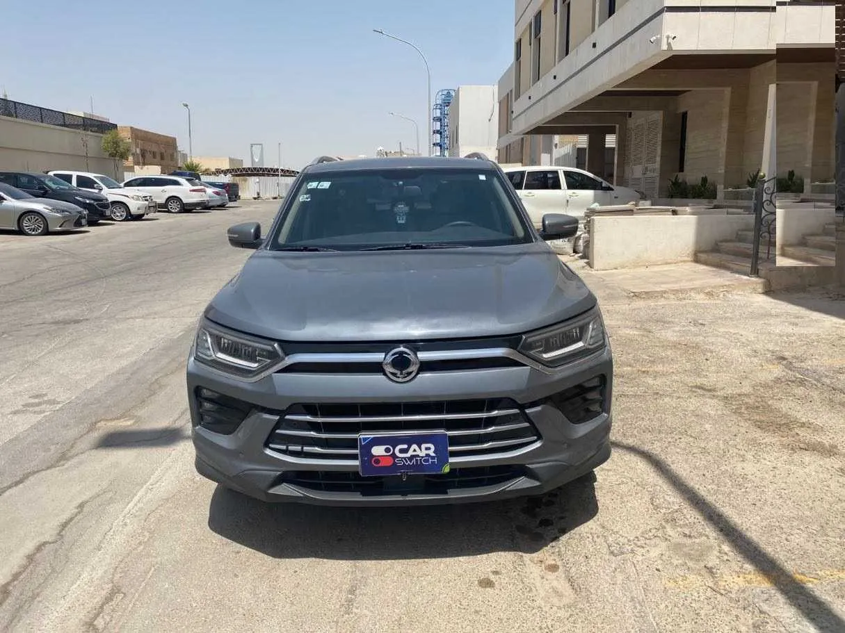 Car image 2