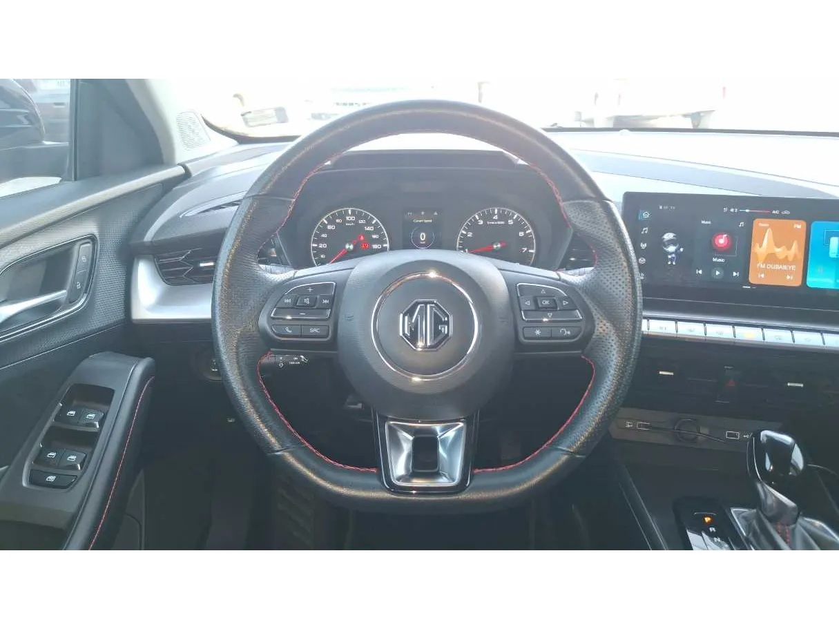 Car image 15