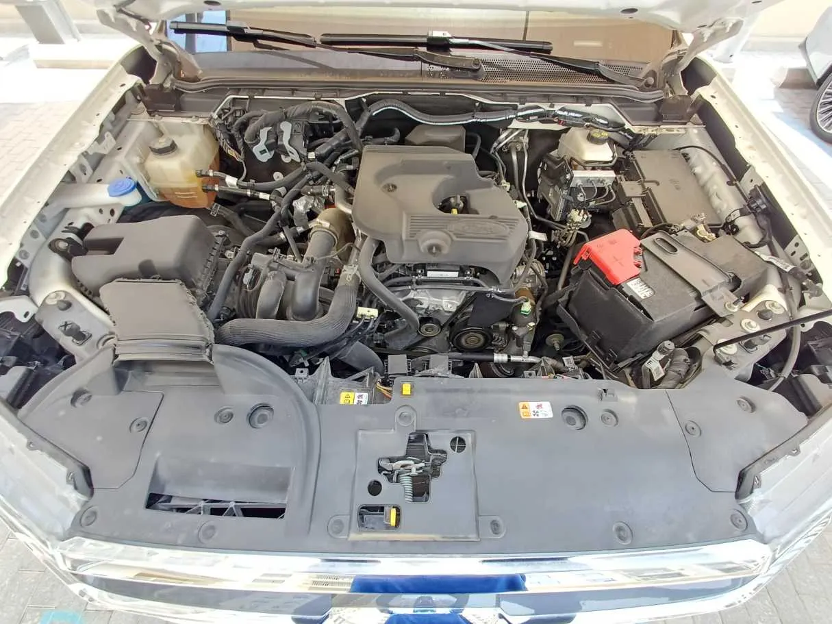 Car image 21