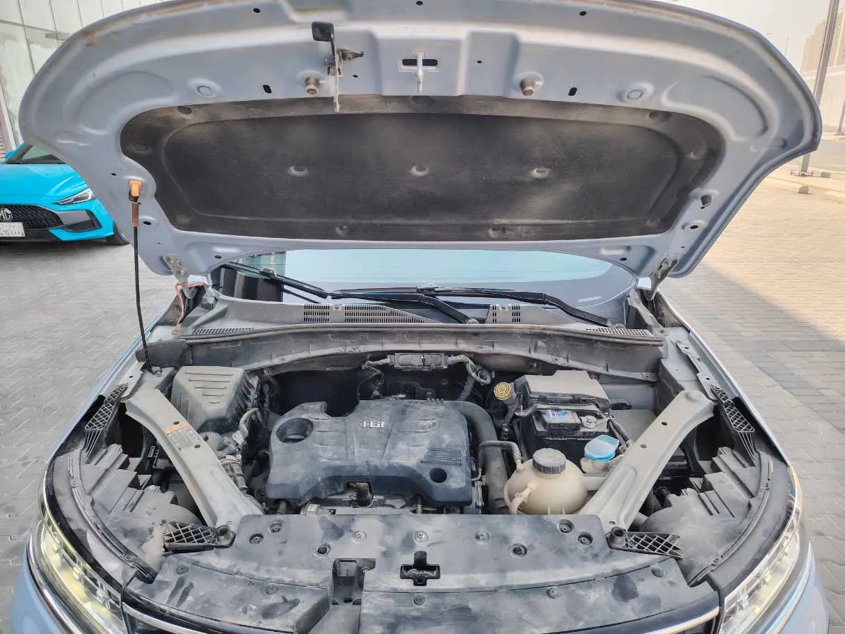 Car image 32