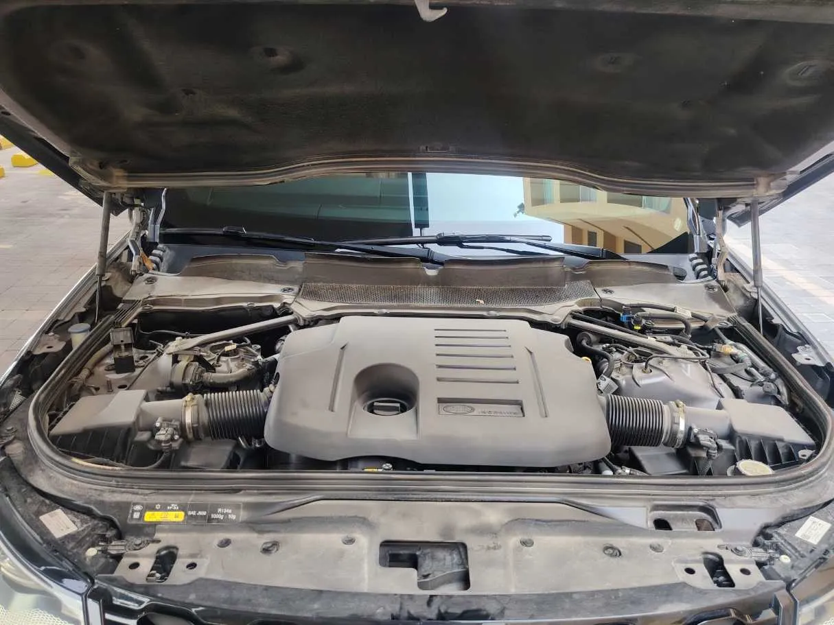 Car image 26