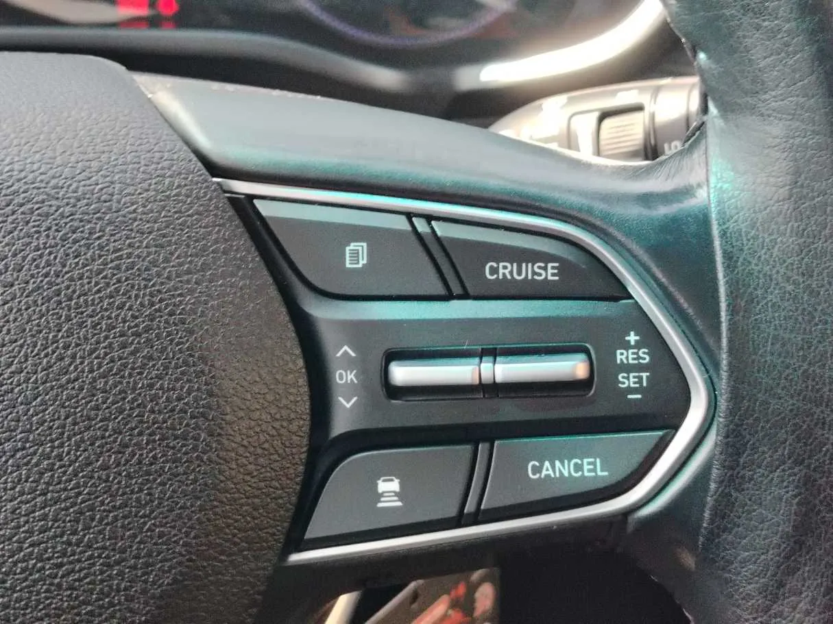 Car image 35