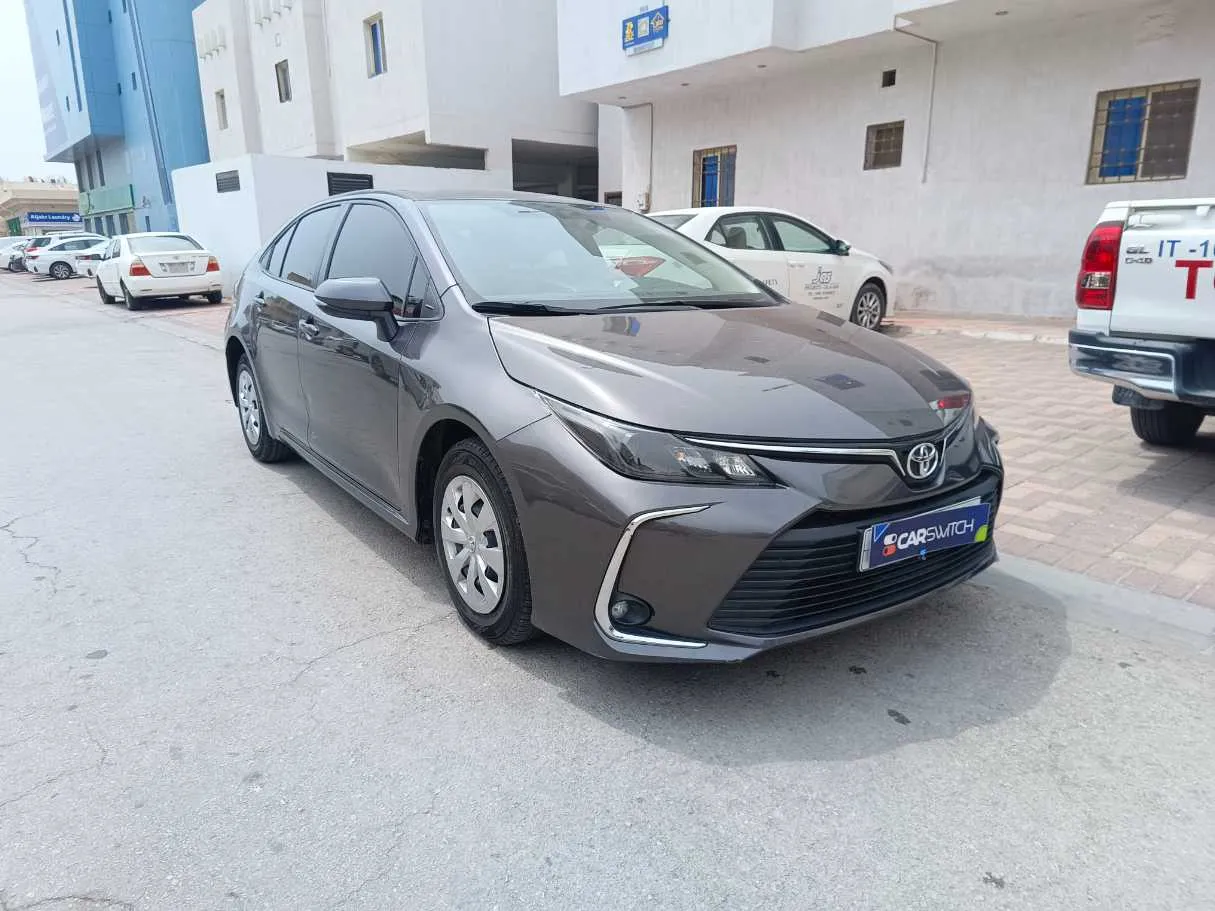 Car image 3