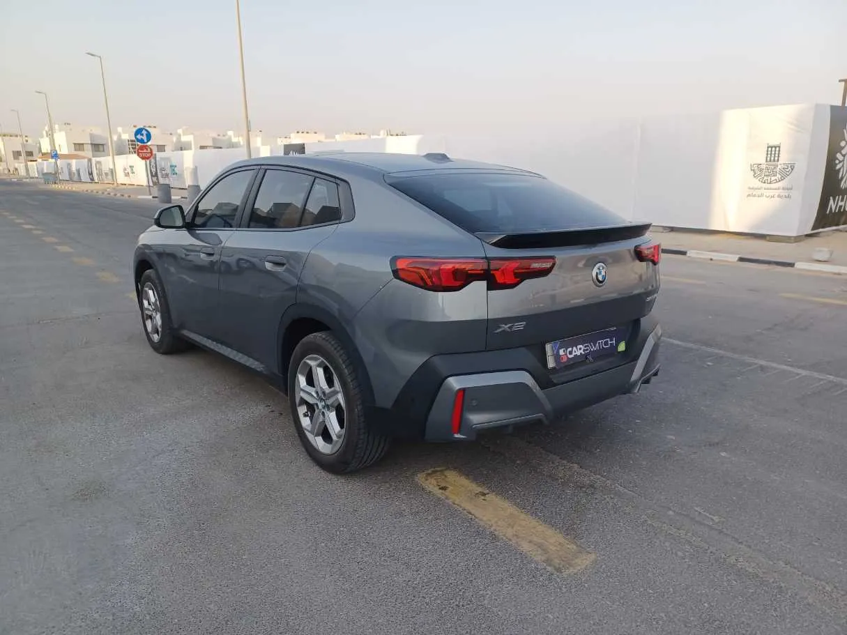Car image 7