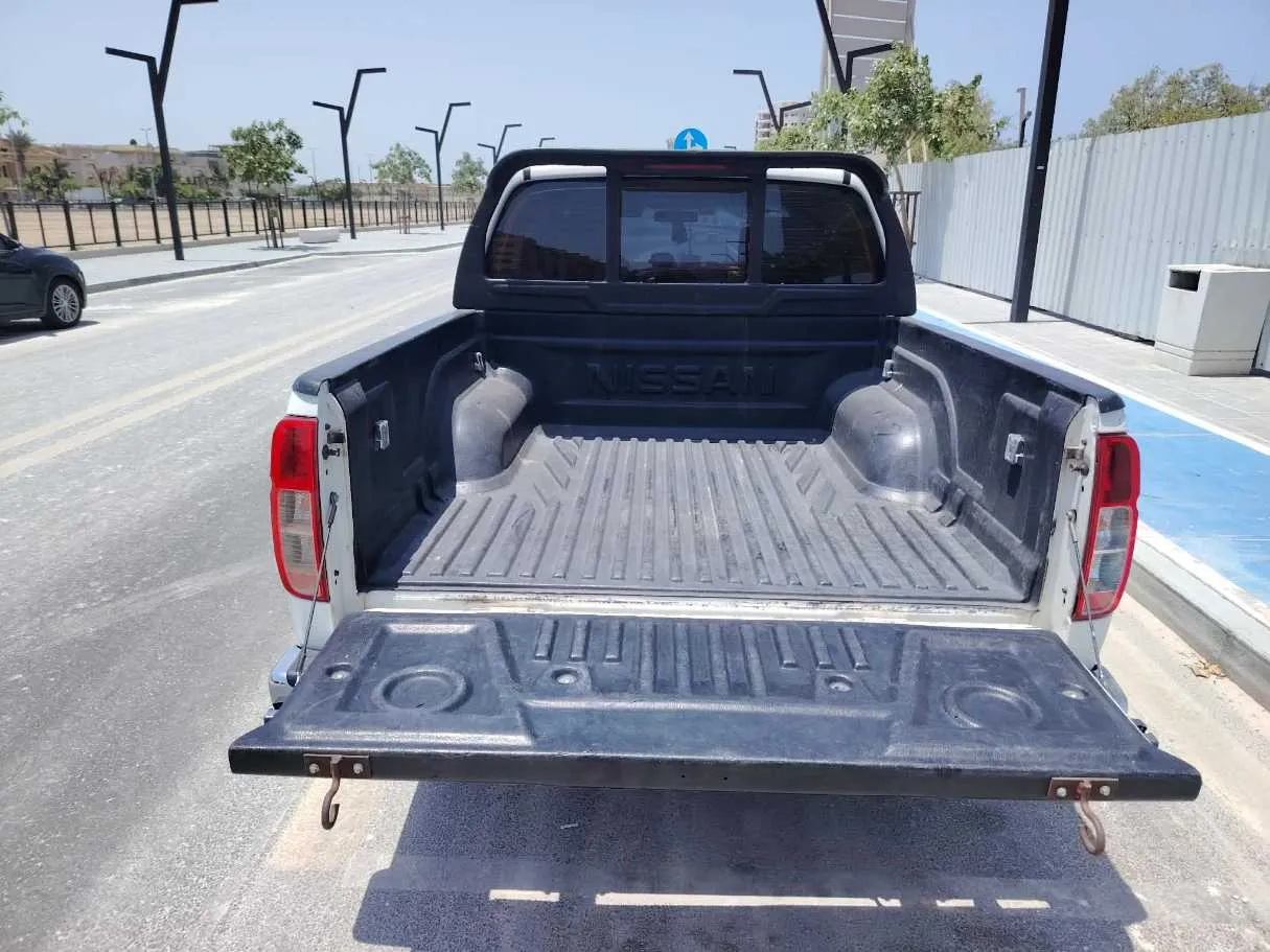 Car image 28