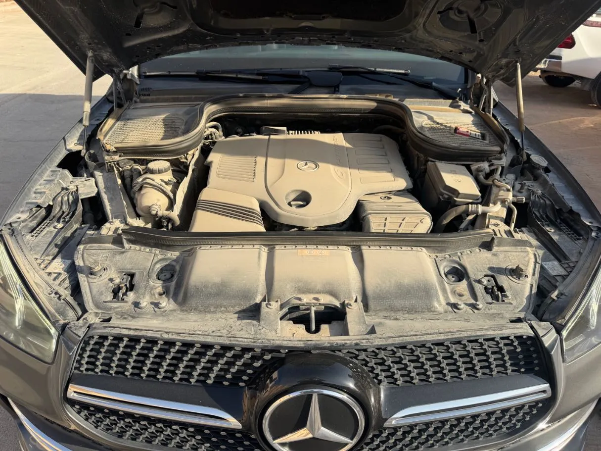 Car image 22