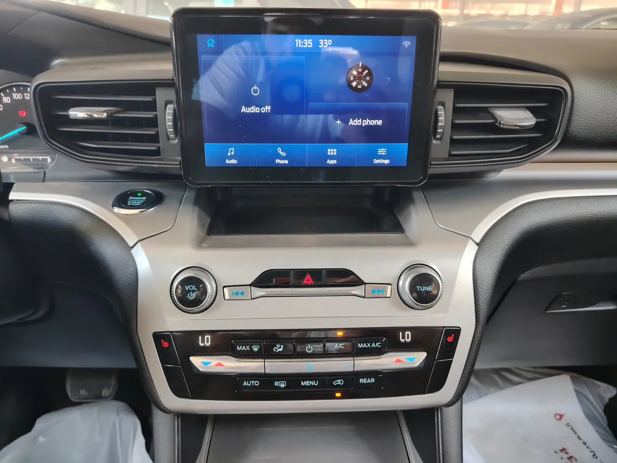 Car image 22