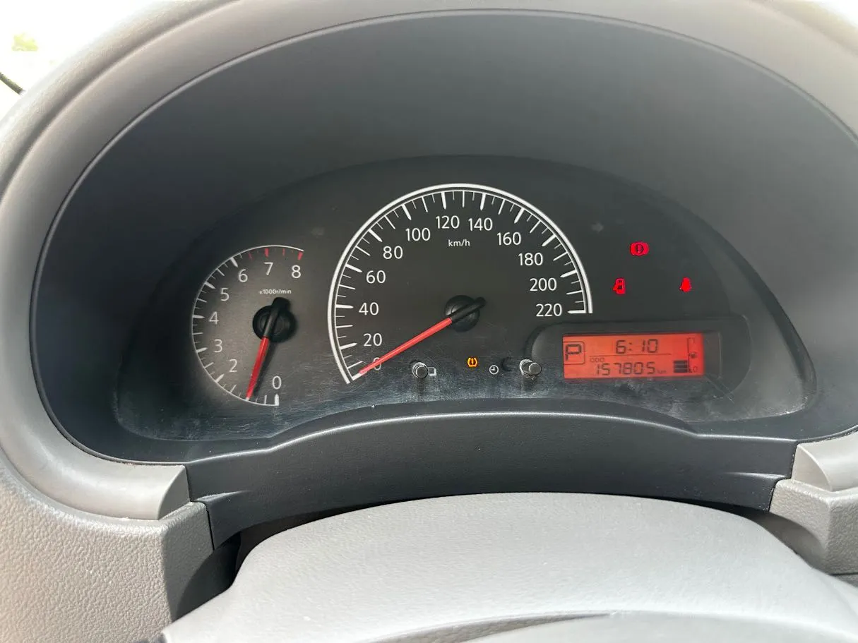 Car image 18