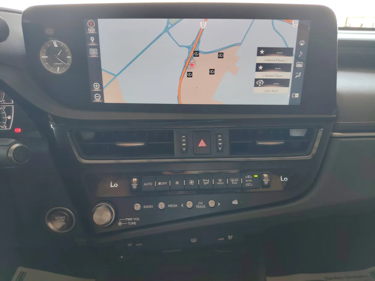Car image 28