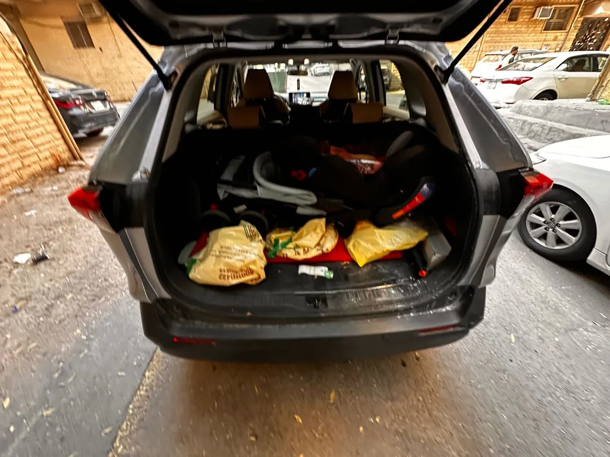 Car image 22