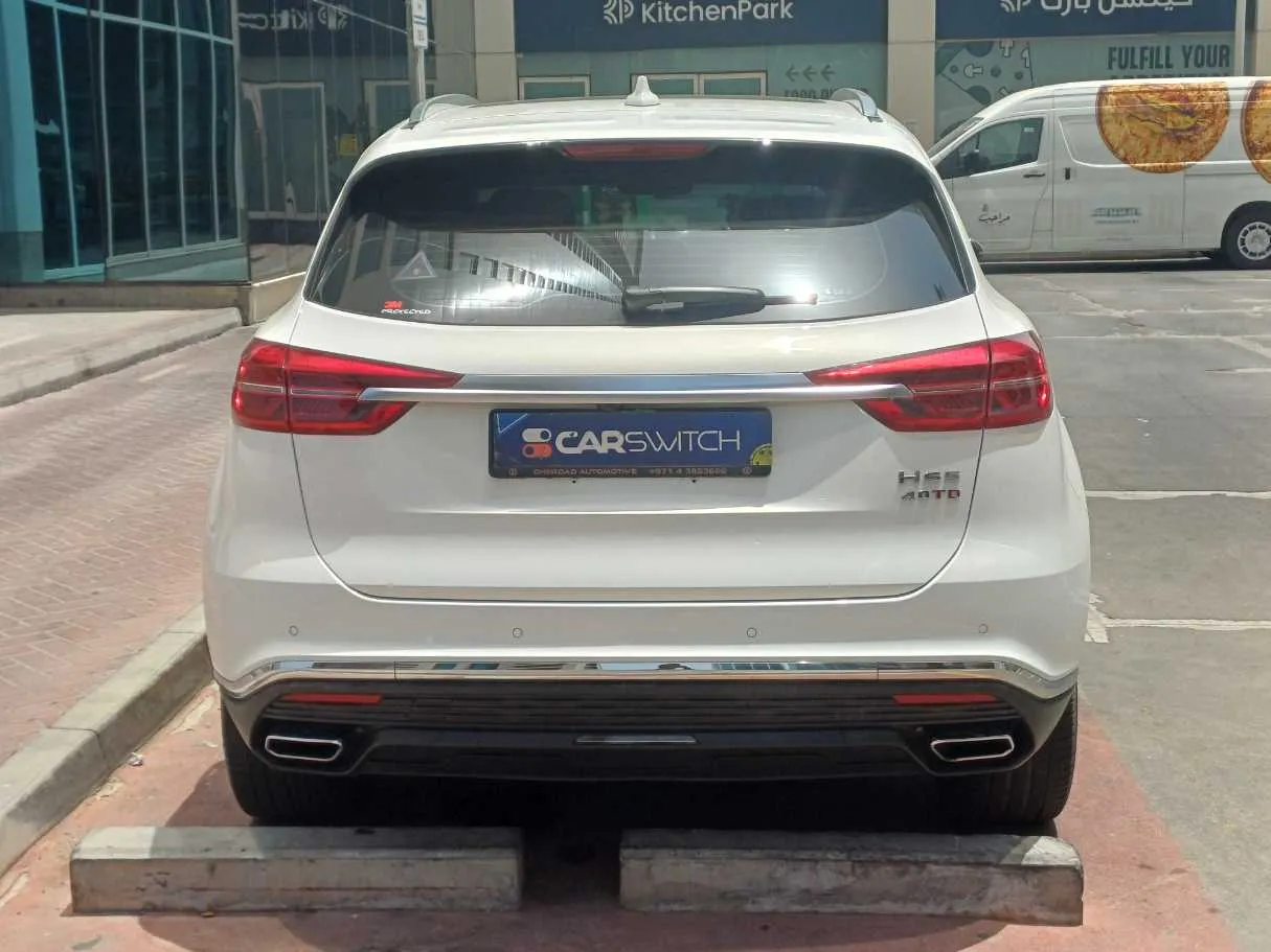 Car image 6