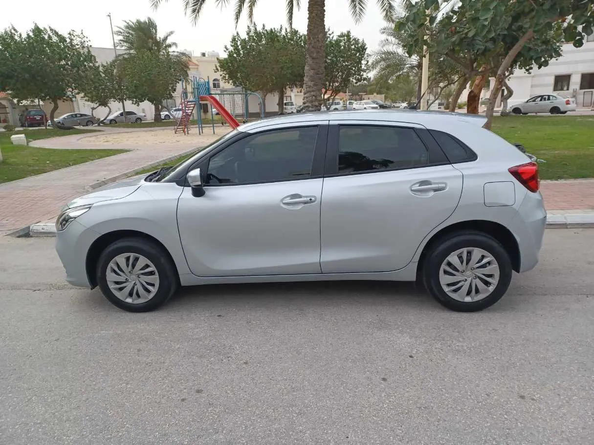 Car image 8