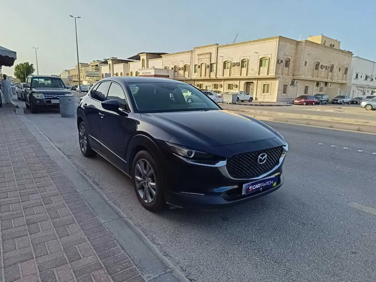 Car image 3