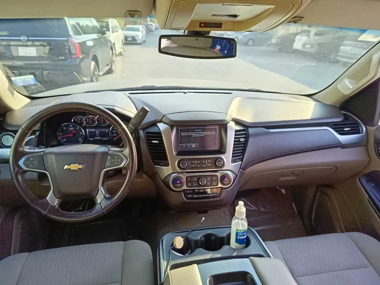 Car image 20