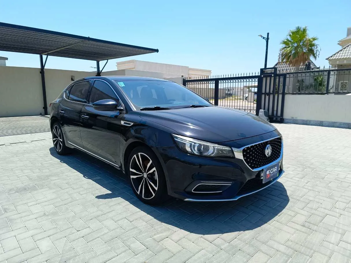 Car image 3