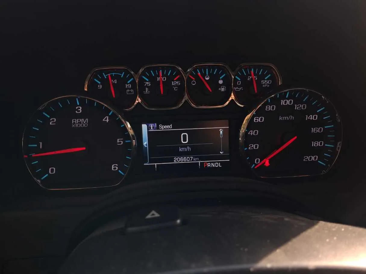 Car image 19