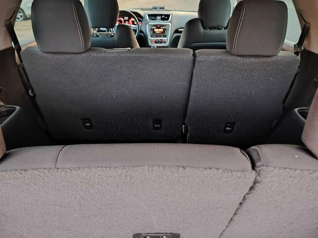 Car image 33