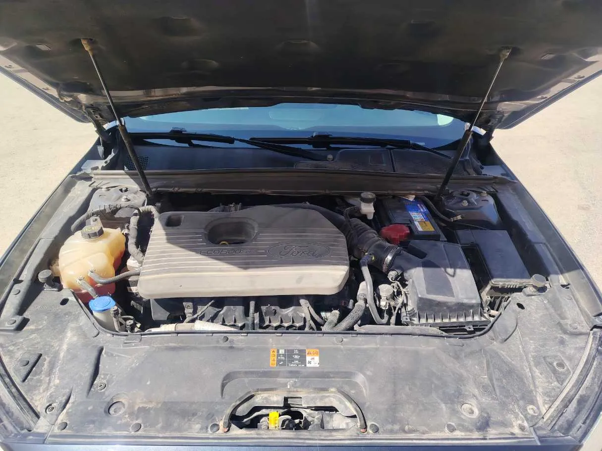 Car image 30