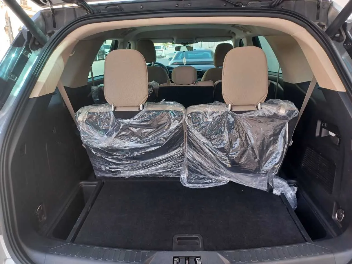 Car image 22
