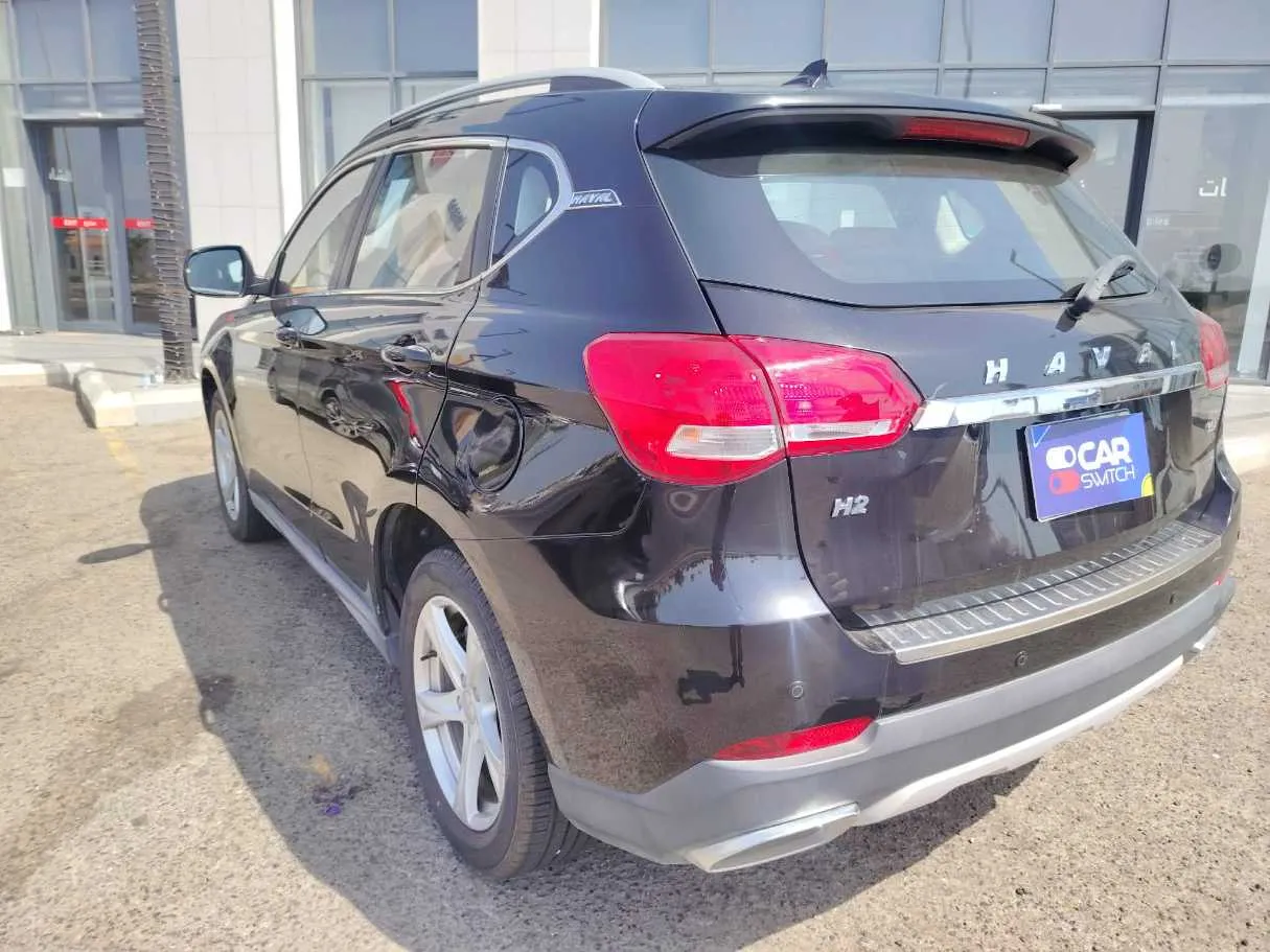 Car image 7