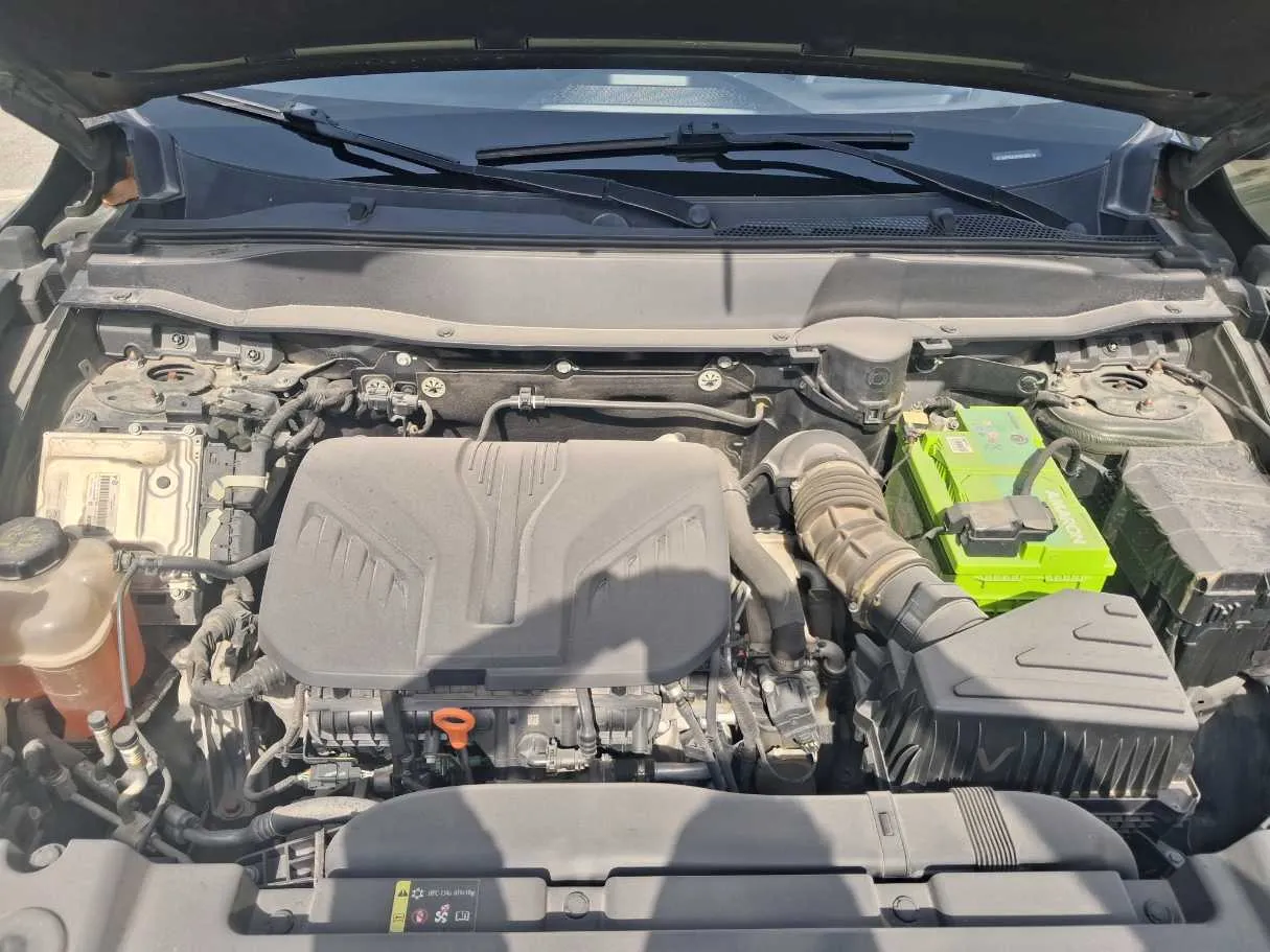 Car image 20
