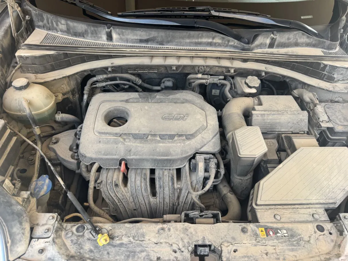 Car image 24