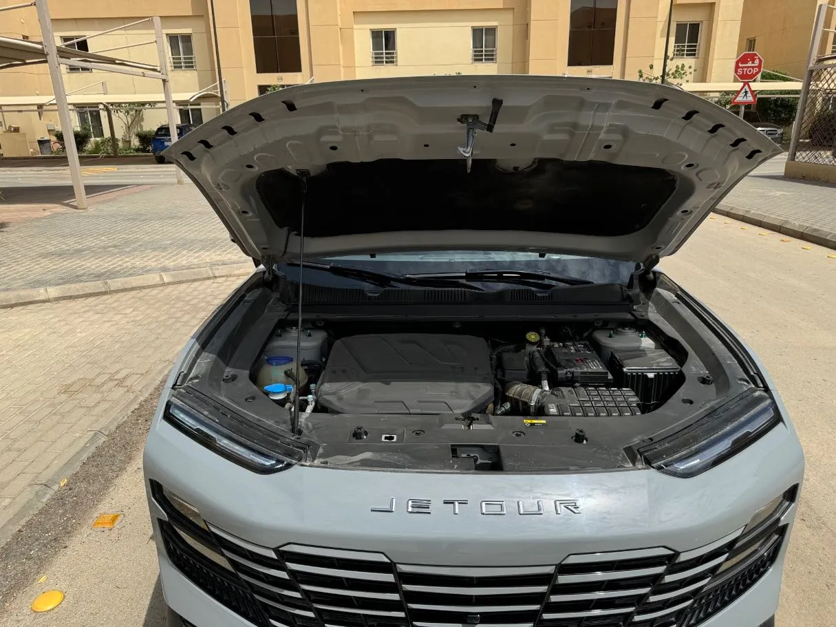 Car image 24