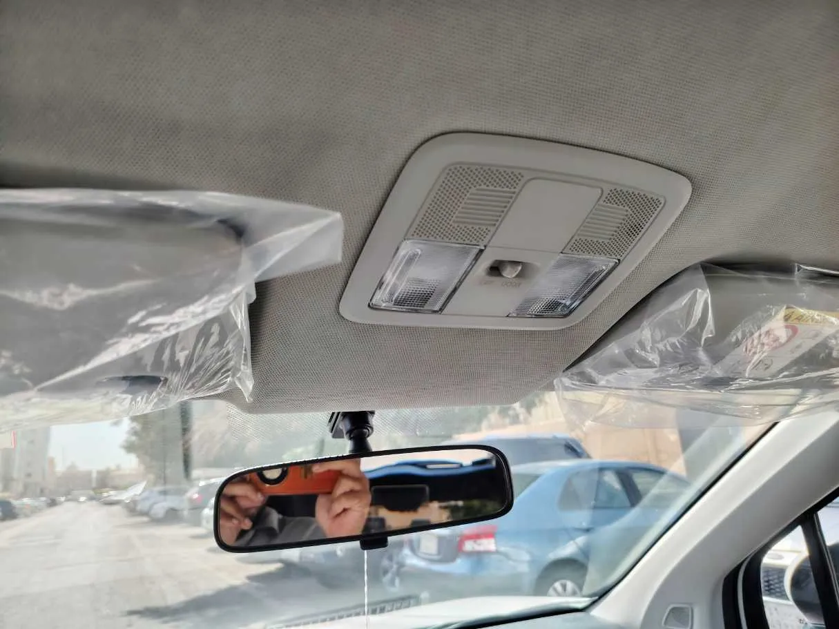 Car image 31