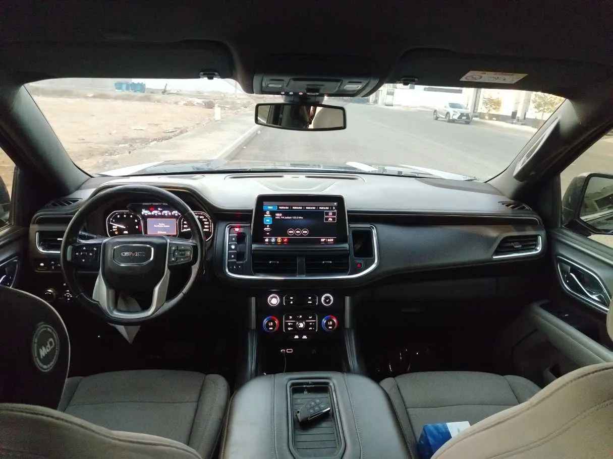Car image 22